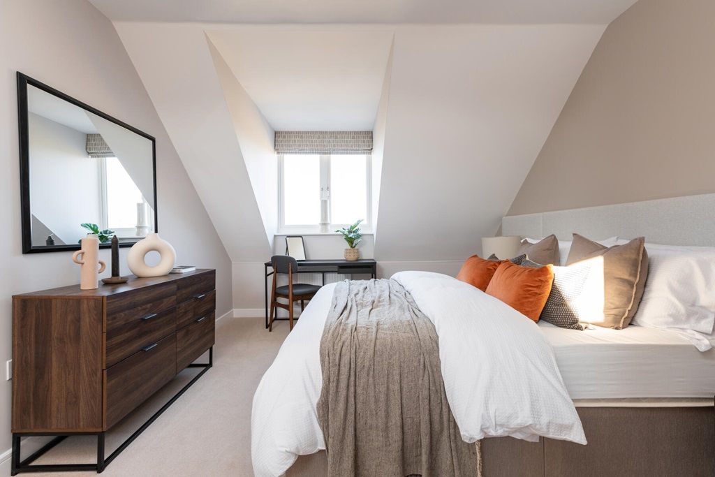 Property photo 1 of 10 The Impressive Main Bedroom Occupies The Second Floor