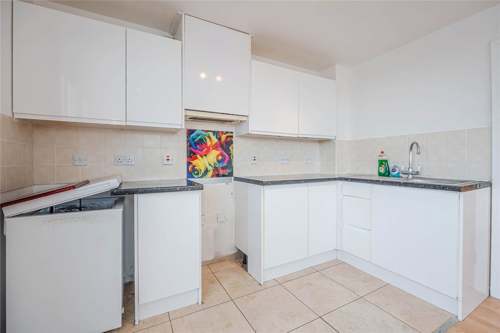Property photo 3 of 7 Picture No. 01