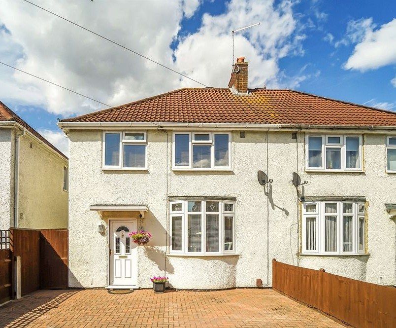 Property photo 1 of 8 3 Bed Semi-Detached House To Rent Stuart Crescent, Hayes Ub3