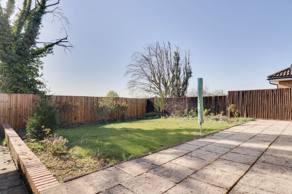 Property photo 2 of 13