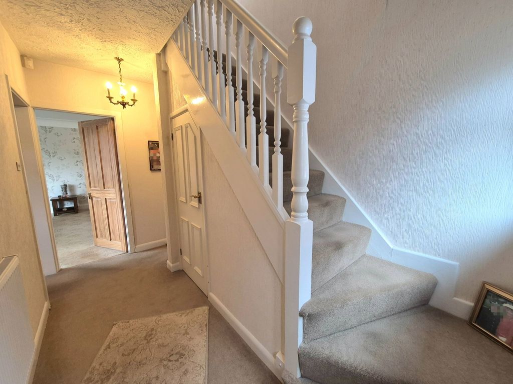 Property photo 3 of 30