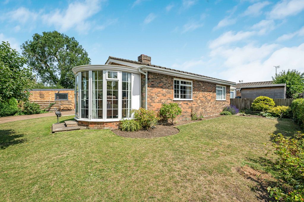 Property photo 2 of 13