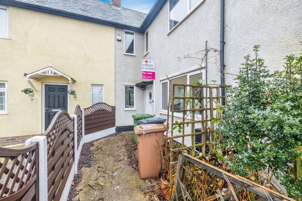 Property photo 1 of 16