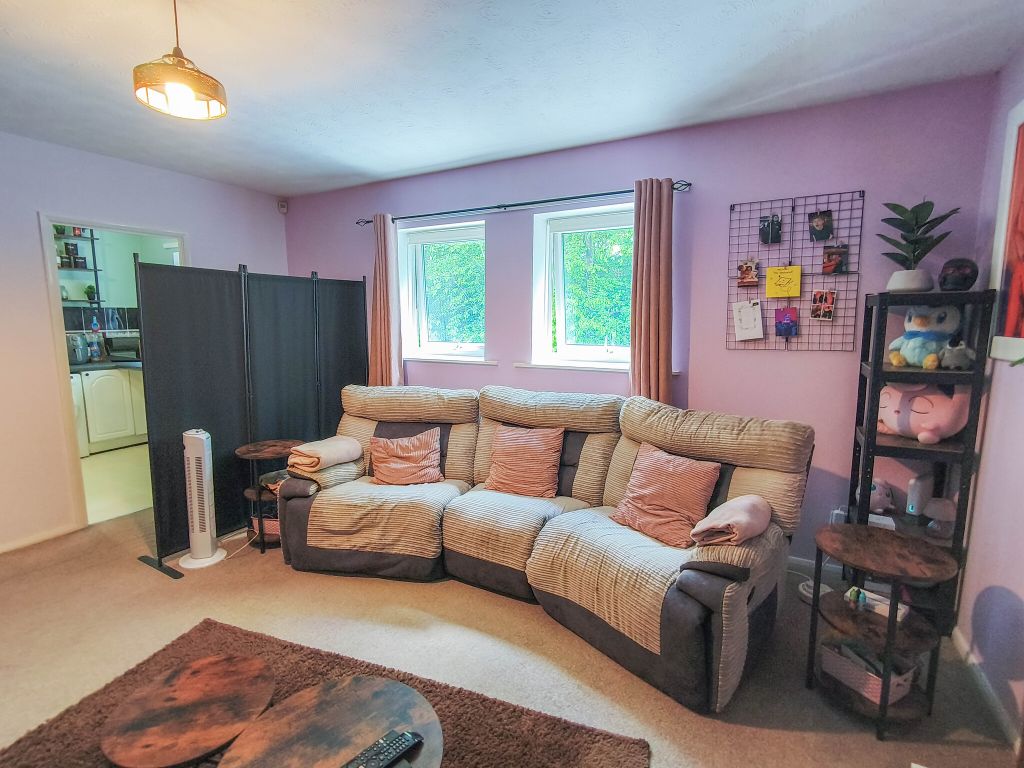 Property photo 3 of 12
