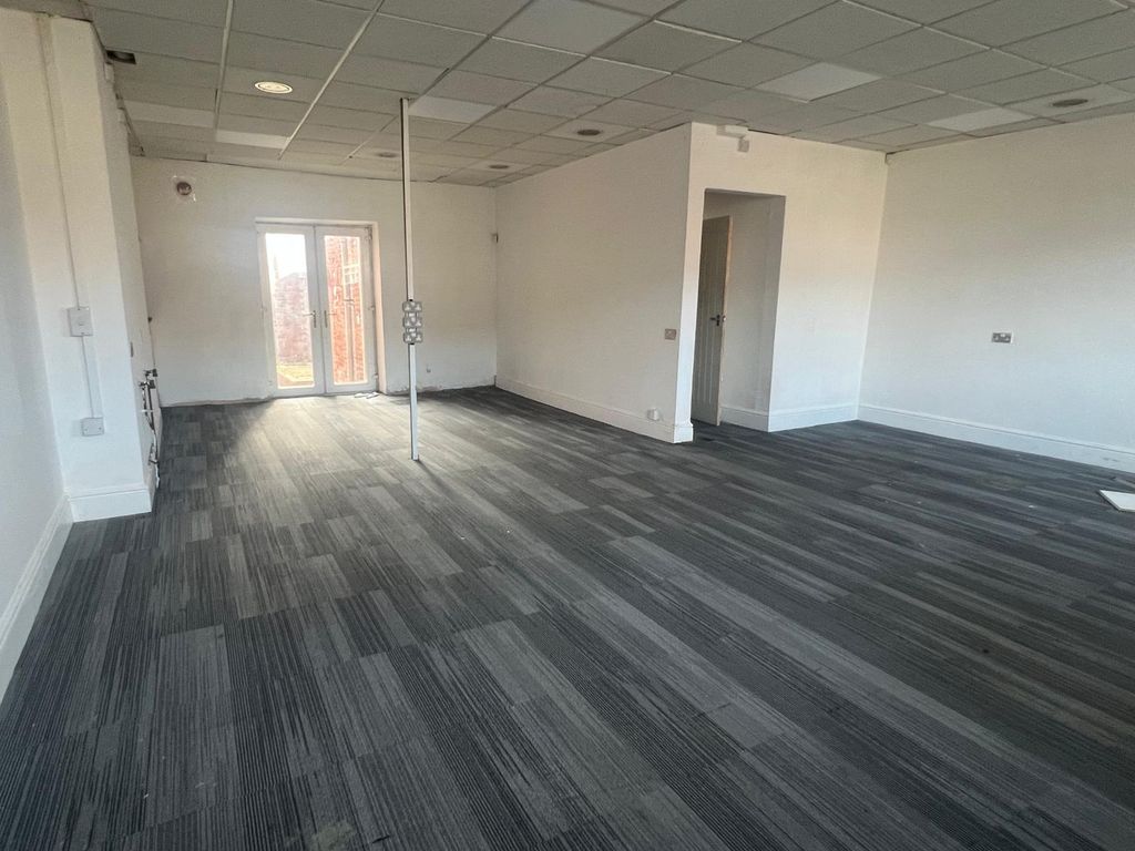 Property photo 2 of 3