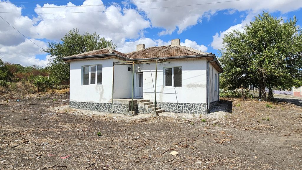 Property photo 1 of 15