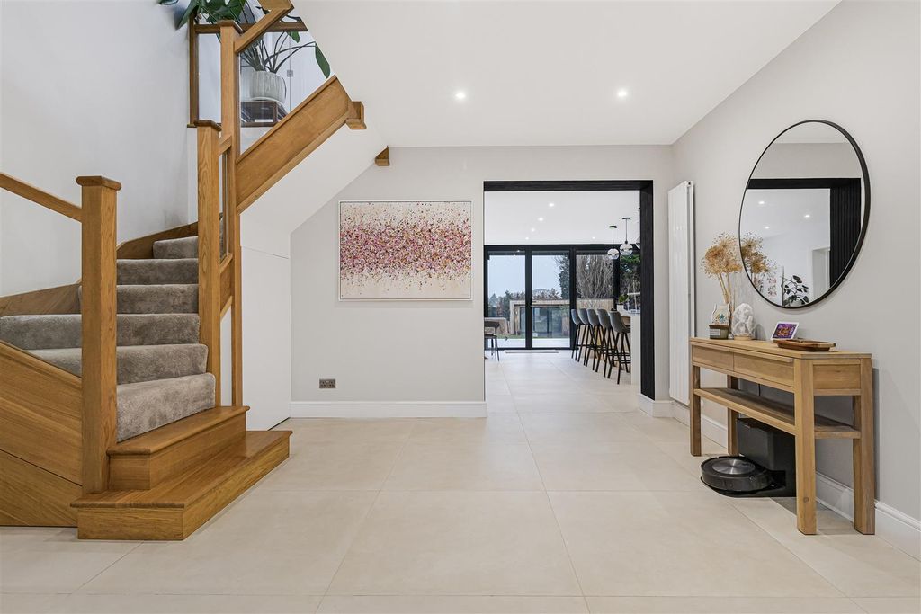 Property photo 2 of 36 37_67766.Jpg