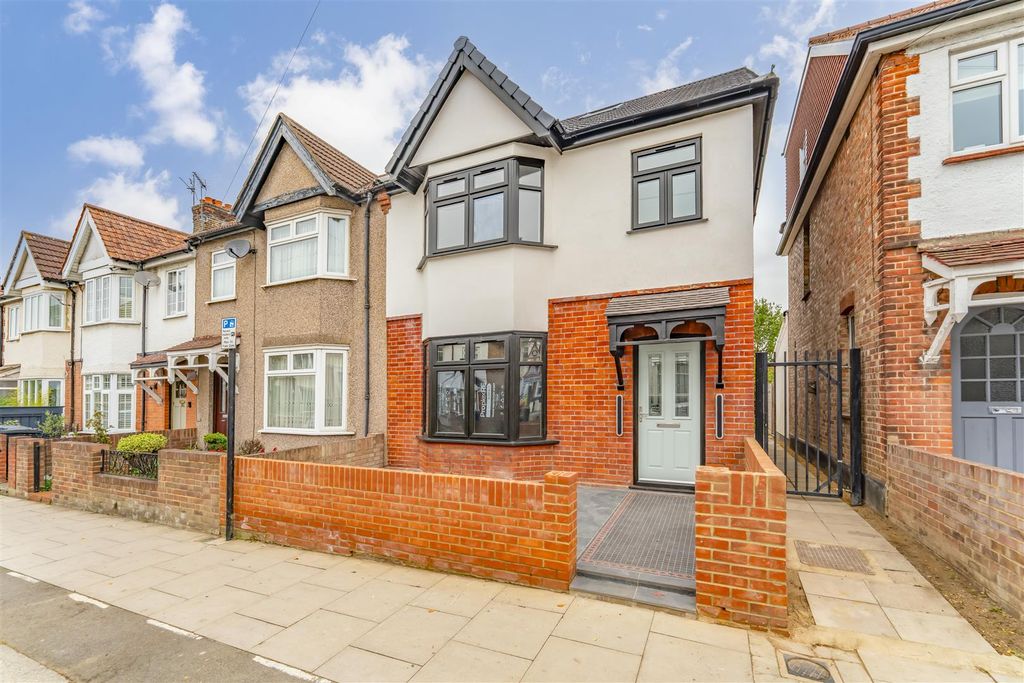 Property photo 1 of 22 Externals4.Jpg