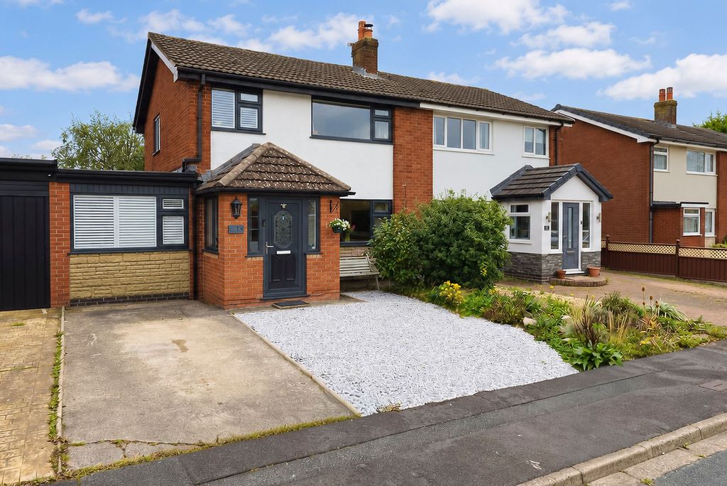 Property photo 1 of 39