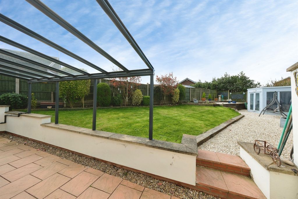 Property photo 2 of 22
