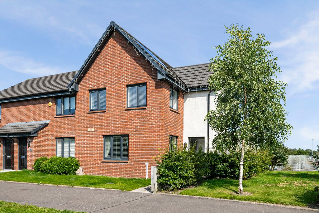 Property photo 1 of 13 Img_4676