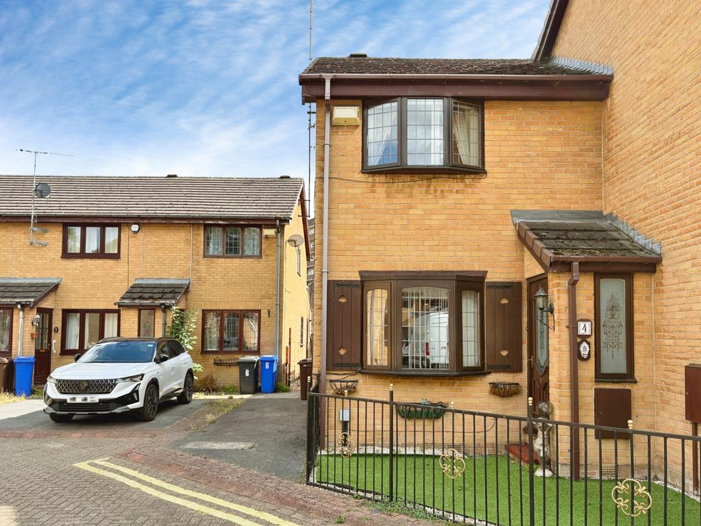 Property photo 1 of 20 56c701F0-9-4F5D-A48A-E7E45D9Dbb8E-7837-000002Aa5B0939F3