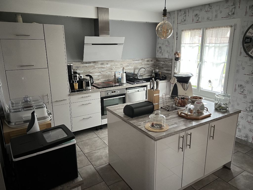 Property photo 3 of 7