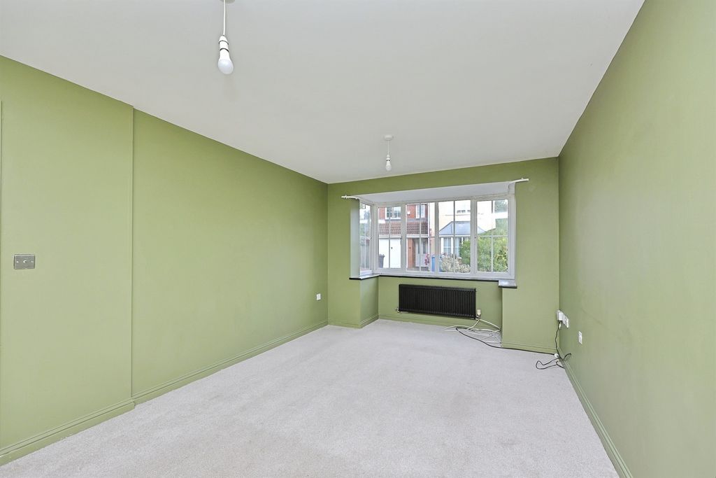 Property photo 3 of 20