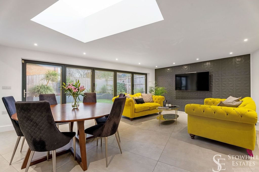 Property photo 3 of 26 Dining/Family Area