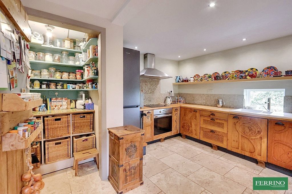 Property photo 3 of 35 Kitchen Breakfast Room