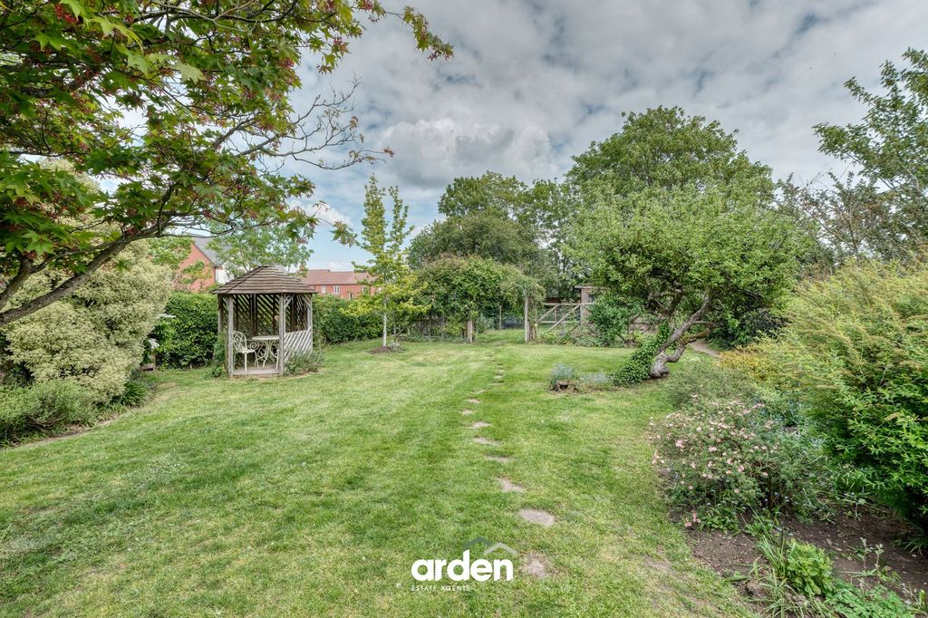 Property photo 2 of 27