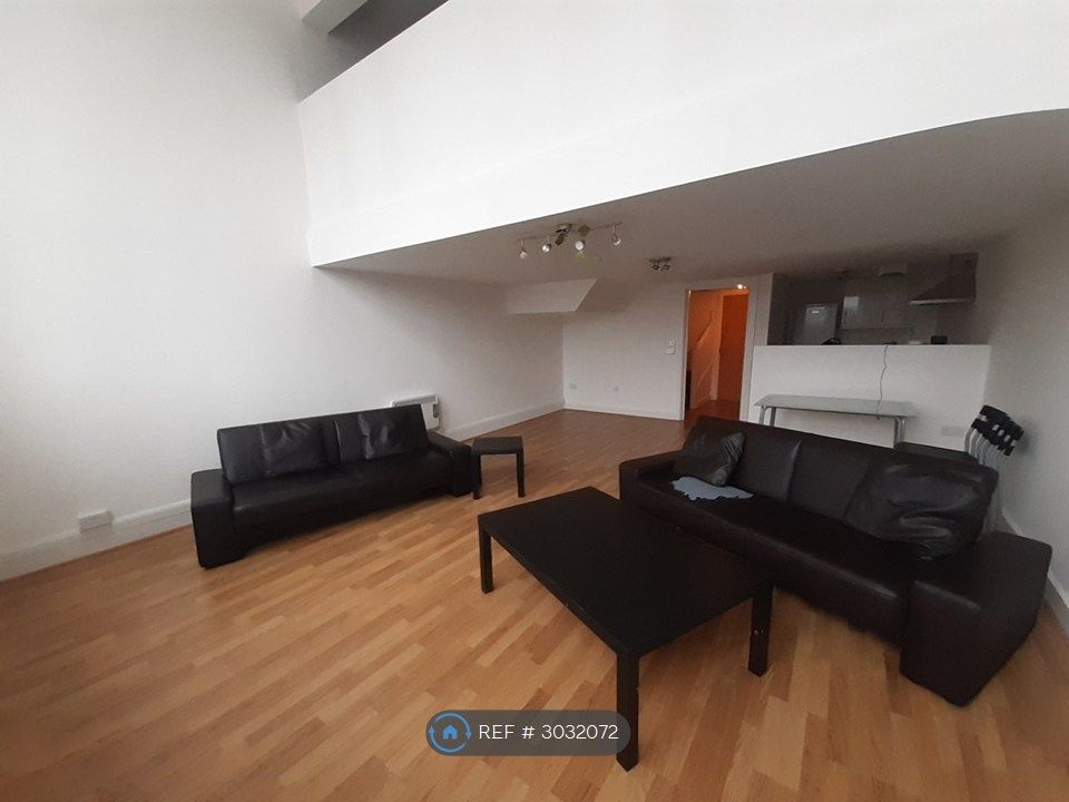 Property photo 2 of 11