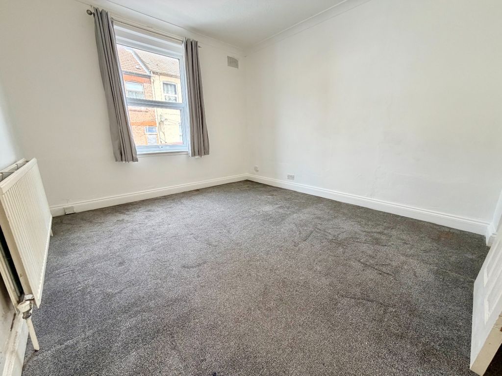 Property photo 2 of 16 5262791