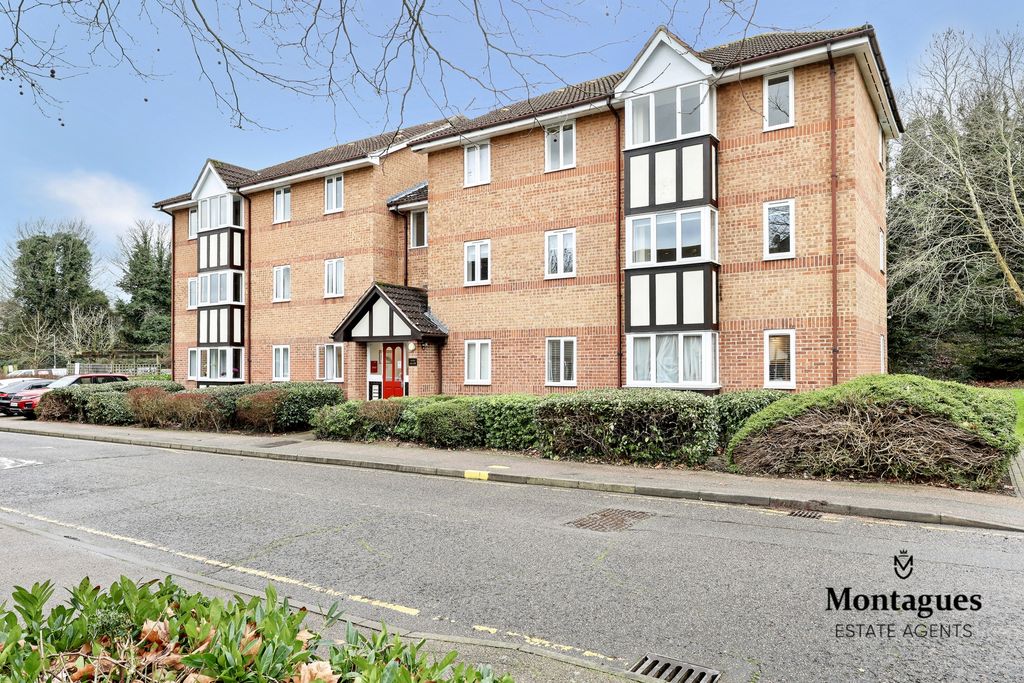 Property photo 1 of 15 Photo 15