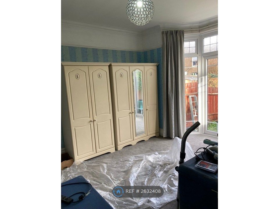 Property photo 1 of 11 Bedroom