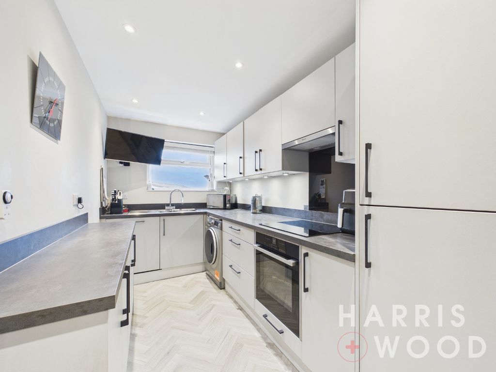 Property photo 2 of 19 4862742