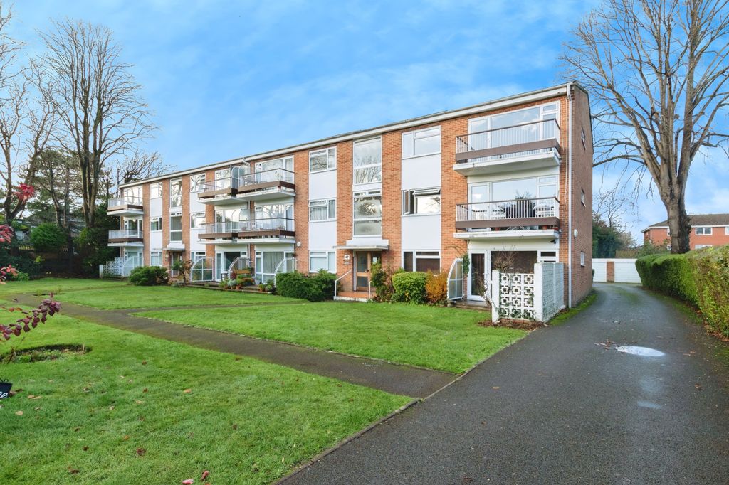 Property photo 1 of 20