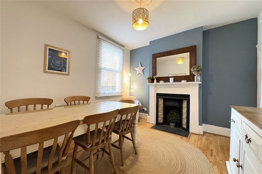 Property photo 3 of 11 Picture No. 06