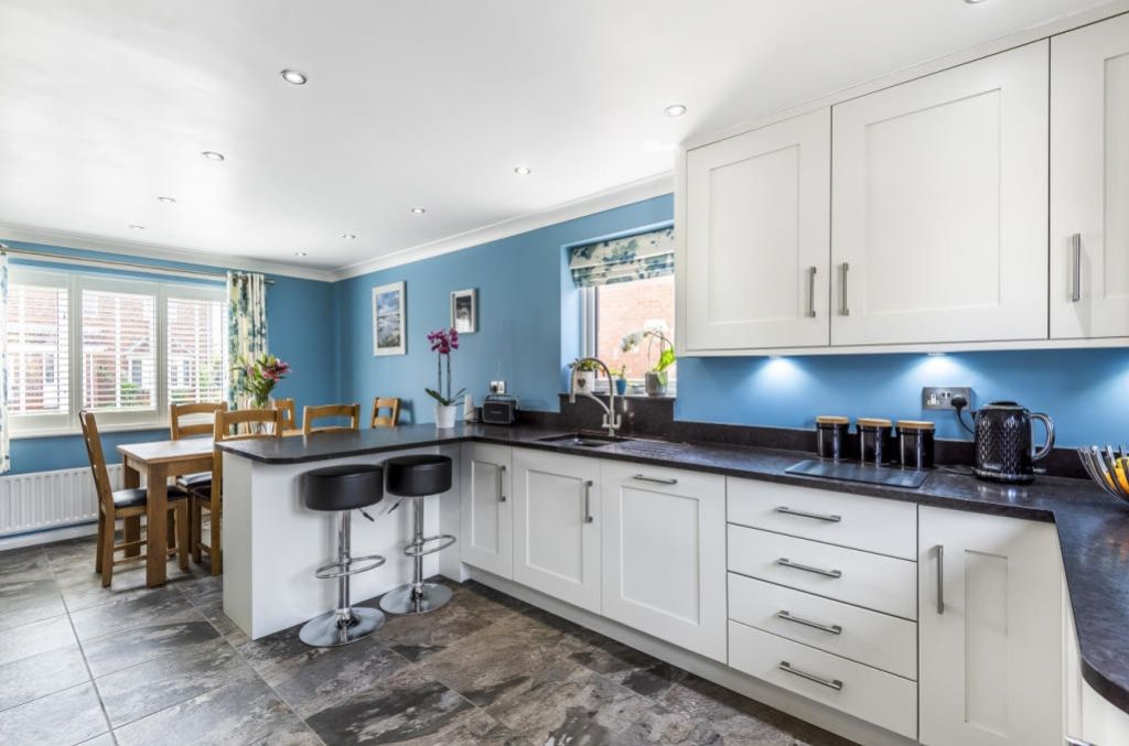 Property photo 3 of 24 0454A131469Aa98c19d172368E45Fb68