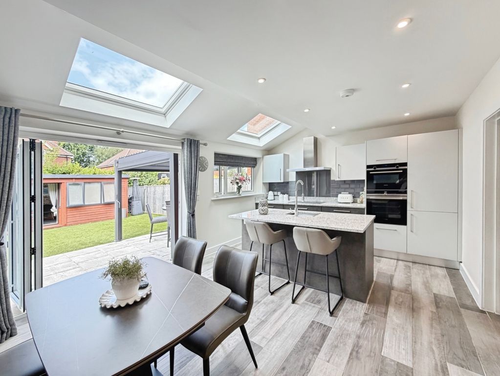 Property photo 2 of 24 Pbox-Img.Jpg