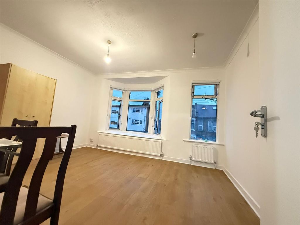 Property photo 1 of 5 Photo-2025-11-13-16-21-08.Jpg