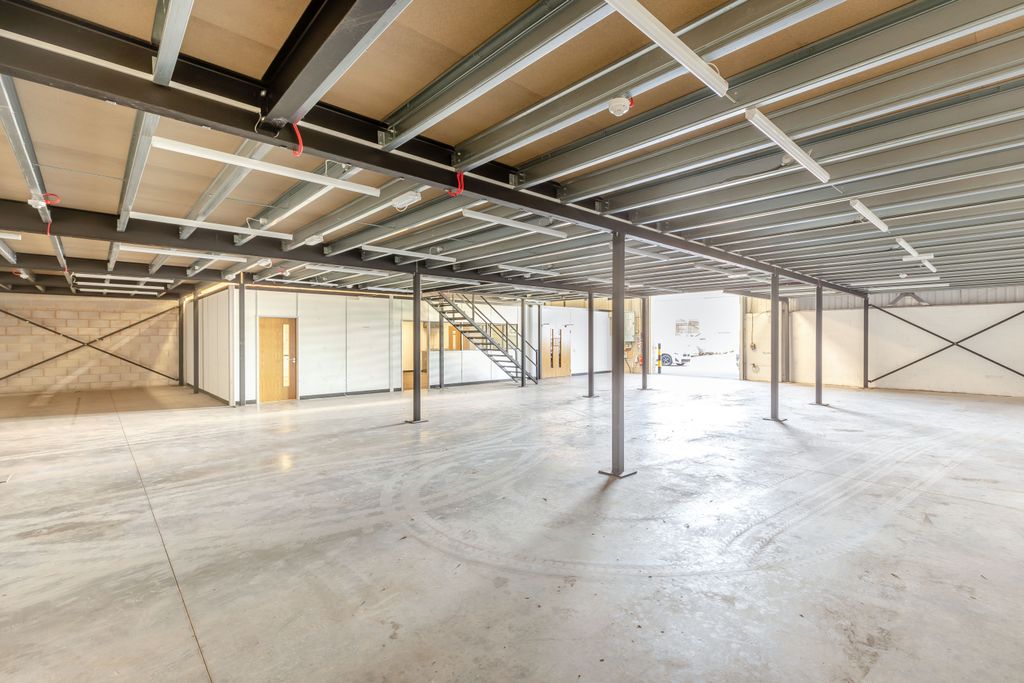 Property photo 1 of 19