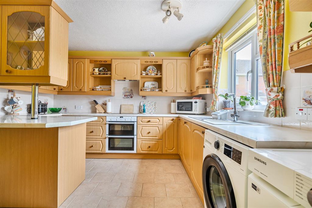 Property photo 3 of 15 1329139-7-68823c4A95447.Jpg