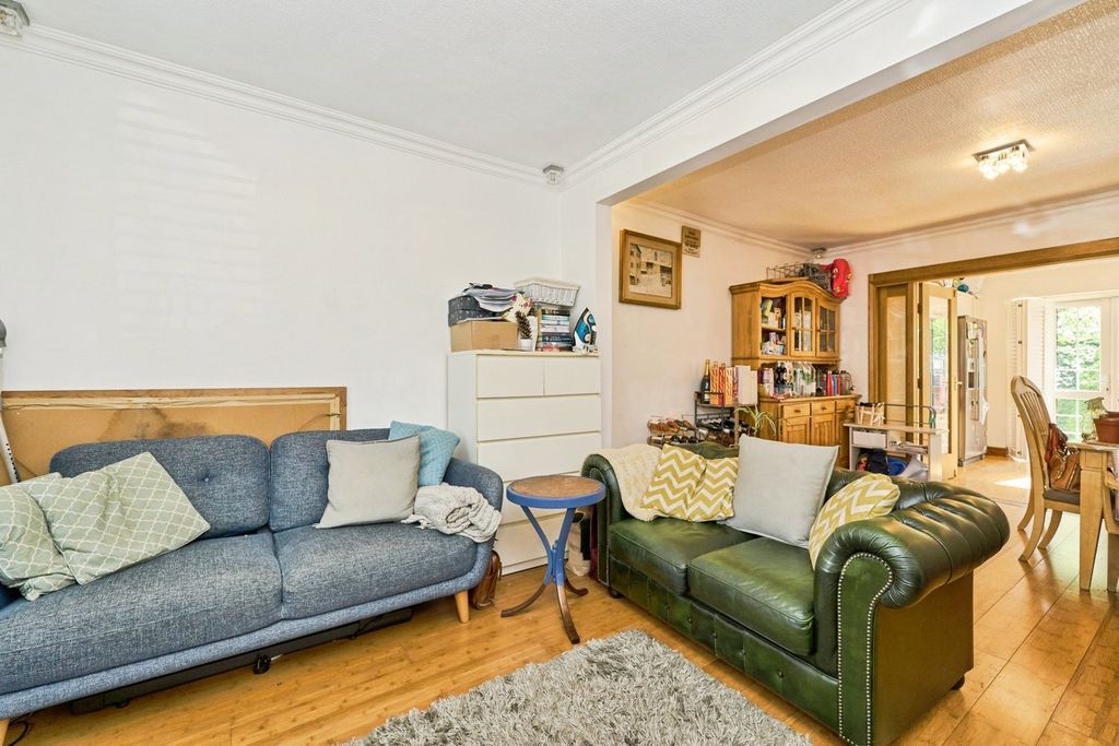 Property photo 3 of 16