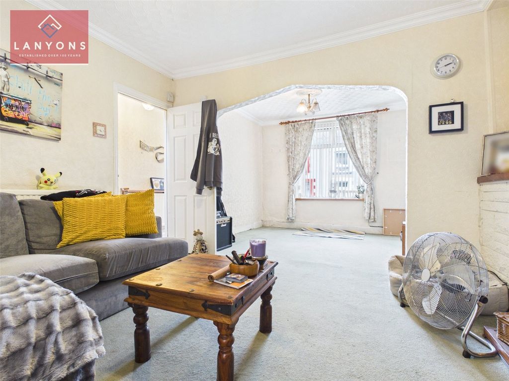 Property photo 2 of 22 Picture No. 03