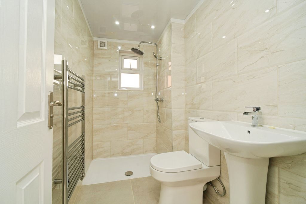 Property photo 3 of 15 Shower Room