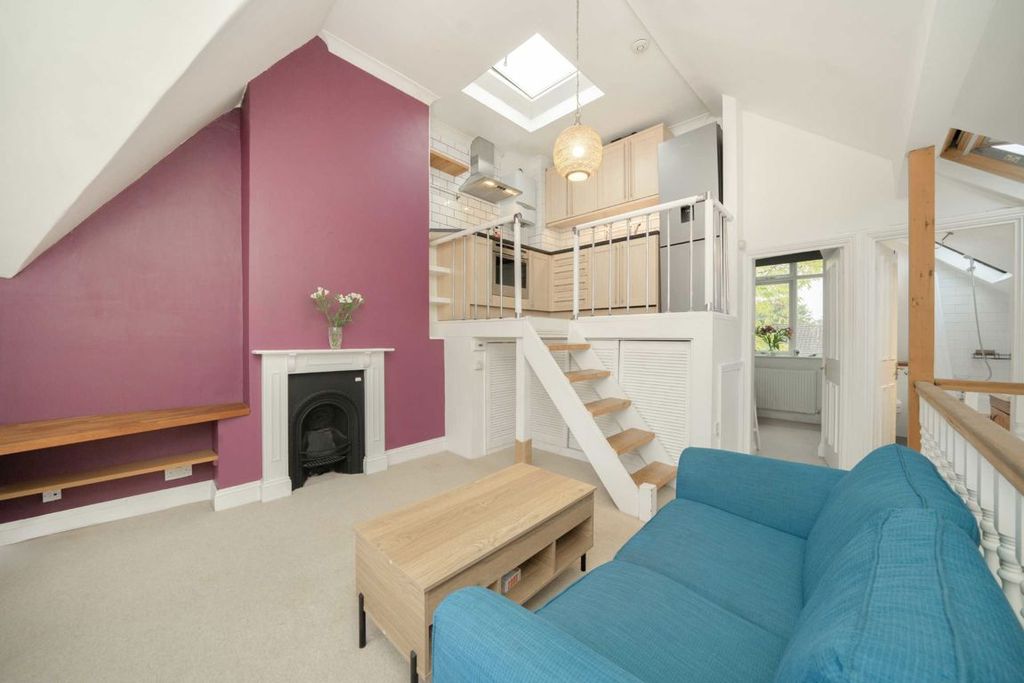 Property photo 2 of 7
