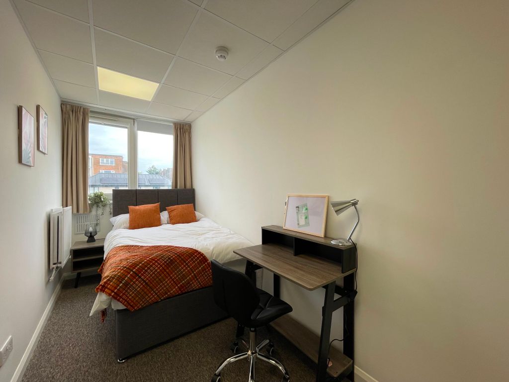 Property photo 2 of 5