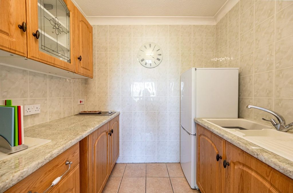 Property photo 2 of 11 Dsc_8774-Hdr.Jpg