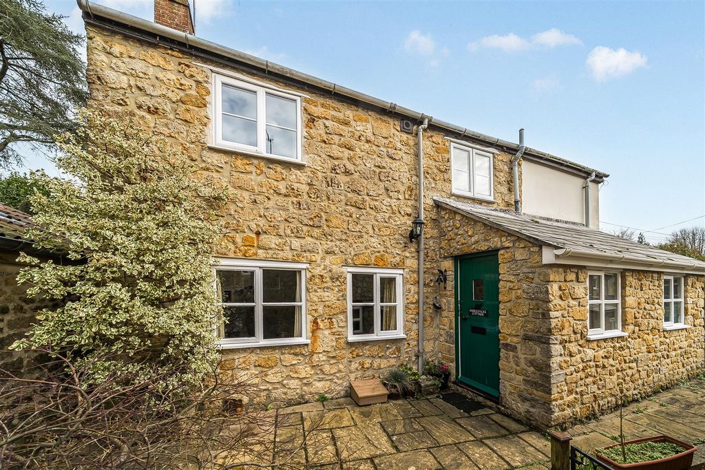 Property photo 1 of 19 1417386-16-699c747dab182.Jpg