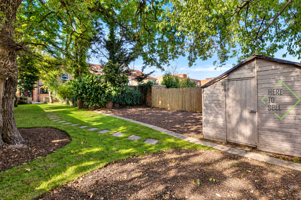 Property photo 2 of 20 Great Cambridge Rd, London, N17 8Lt-Rear Garden, Shed