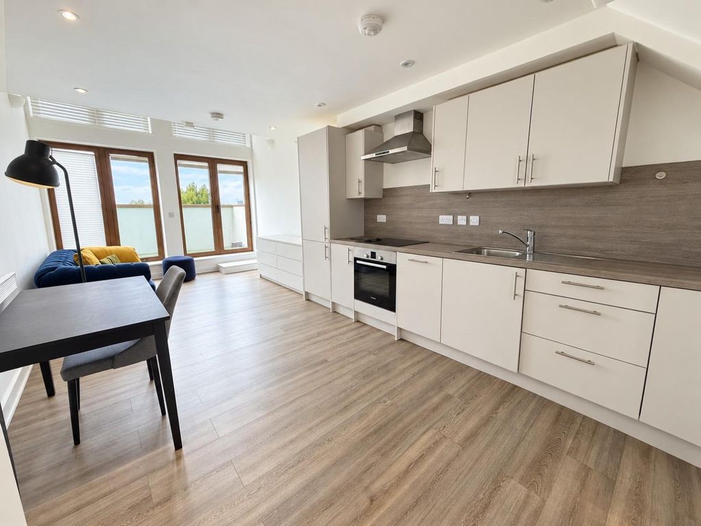 Property photo 3 of 9 4.Jpg