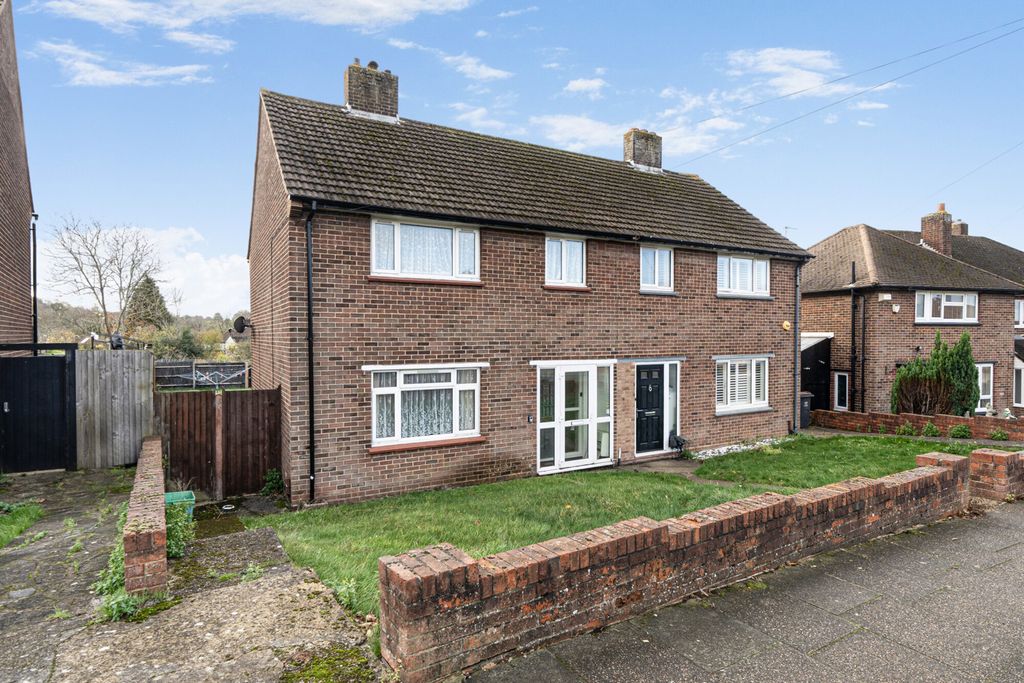 Property photo 1 of 17 External