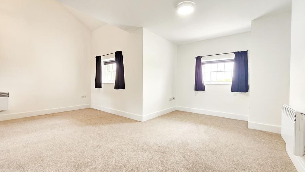 Property photo 3 of 7