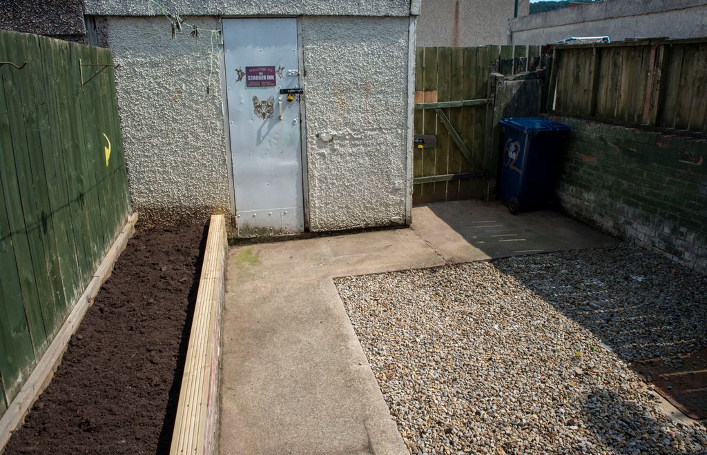 Property photo 2 of 12 5