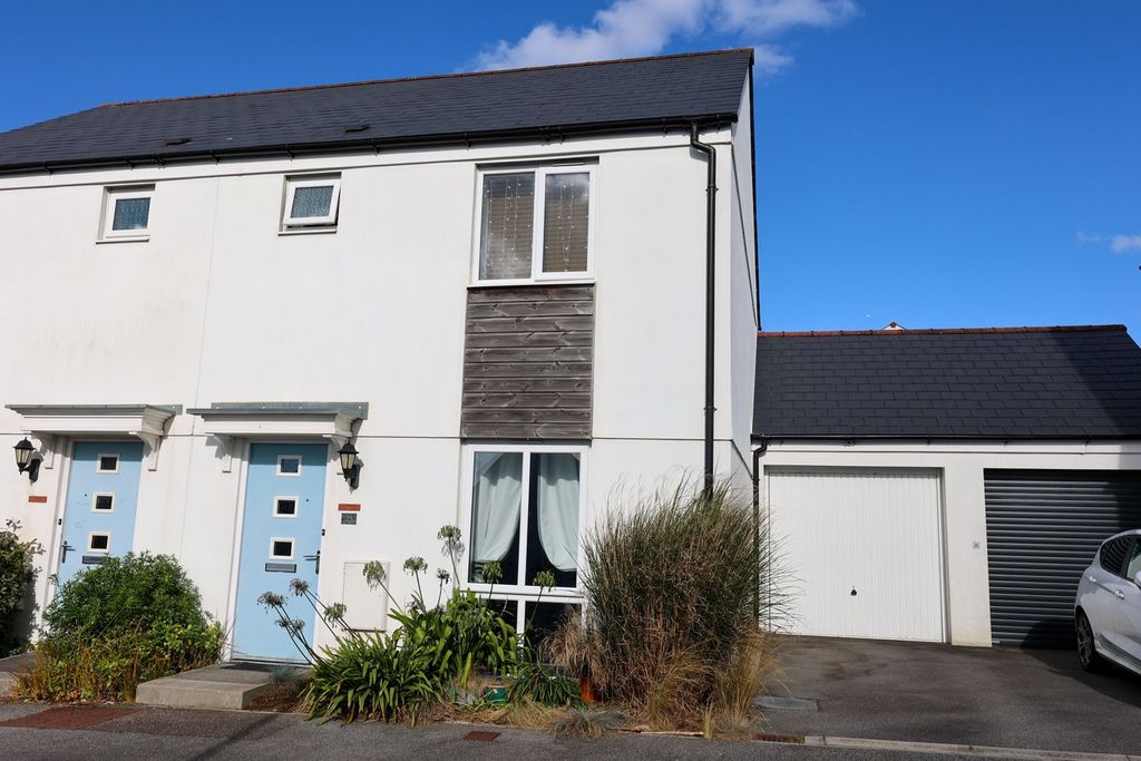 Property photo 1 of 18