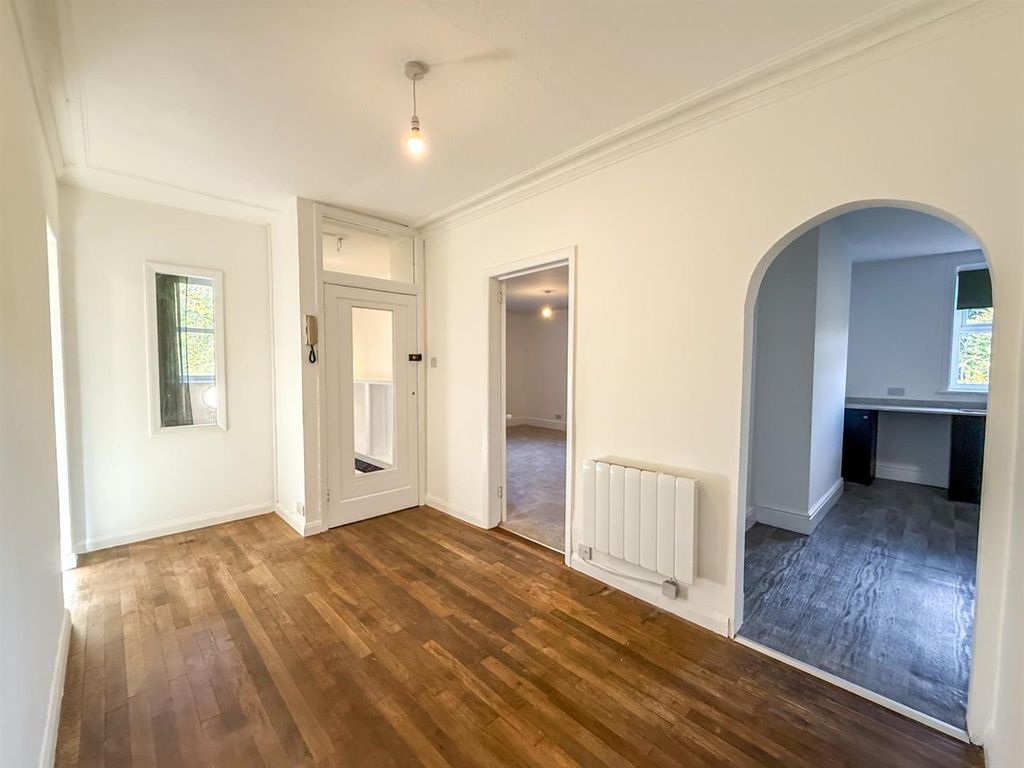 Property photo 3 of 13 Hallway