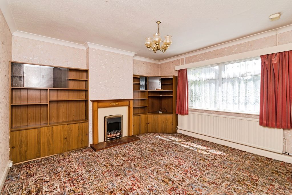 Property photo 3 of 20 Sitting Room