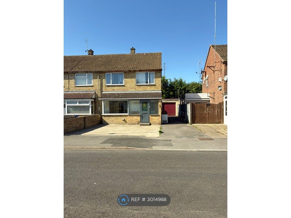 Property photo 2 of 23