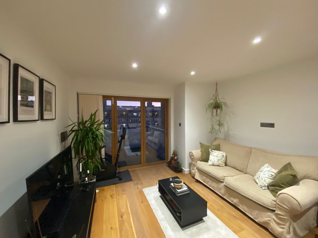 Property photo 3 of 9 Living Room